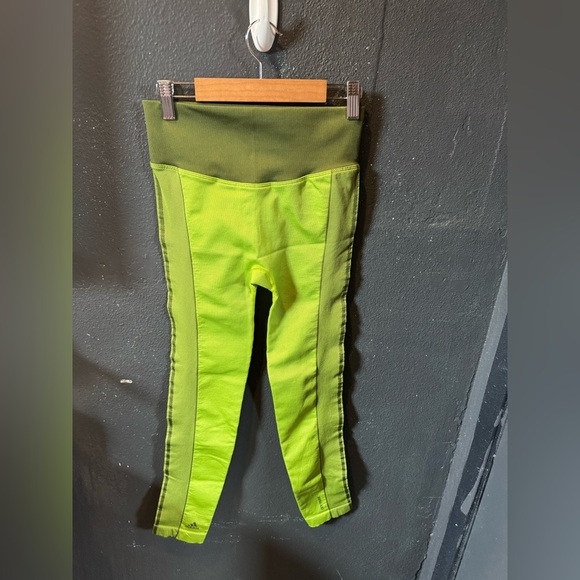 IVY PARK X Adidas Green Seamless Leggings Size Small - Picture 2 of 5